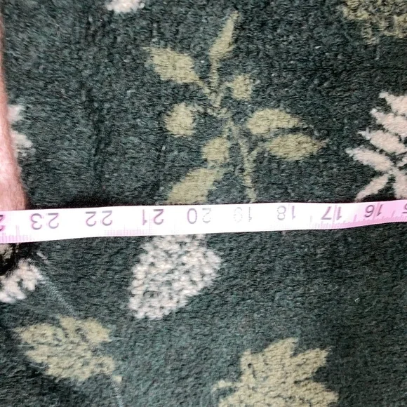 Vintage 🇺🇸 Woolrich Leaf Sweater - Picture 5 of 7